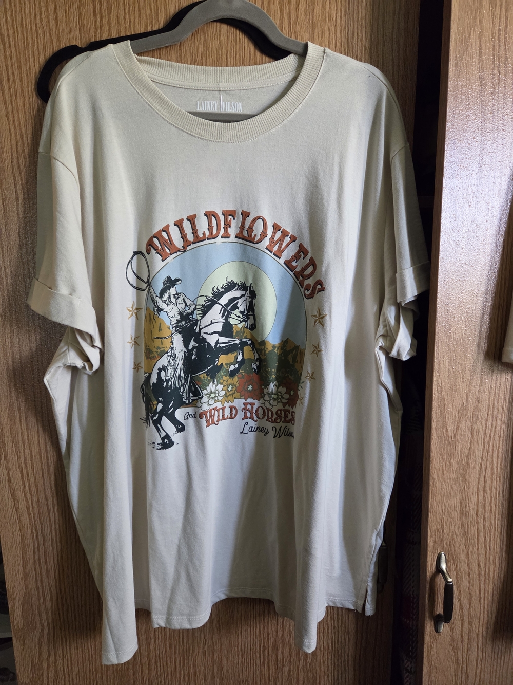 Lainey Wilson-  Wildflowers & Wild Horses Tee